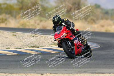 media/Mar-28-2022-Superbike Trackdays (Mon) [[b8603d0f67]]/Open Track Time/Turn 7/